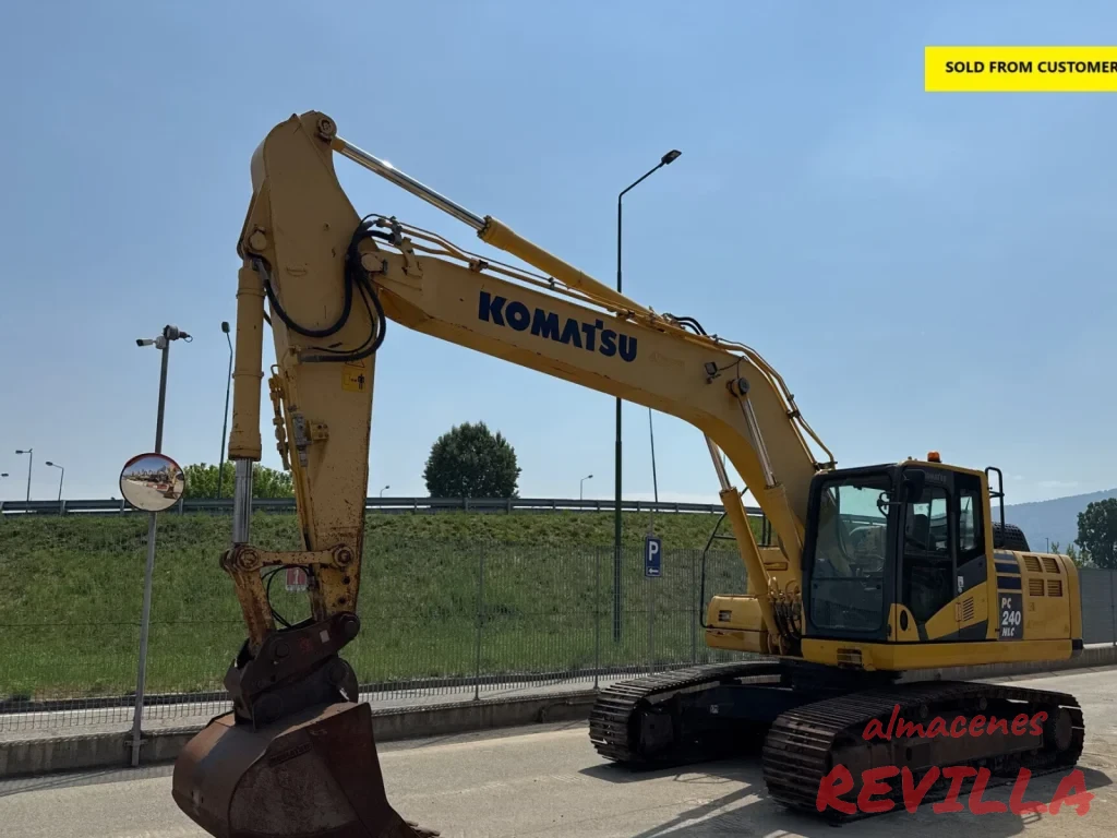 Komatsu PC240NLC-10